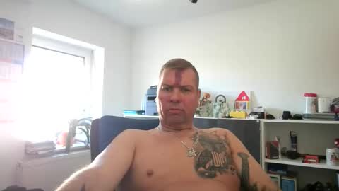 thomsen1478 online show from 04-11-26, 09:13