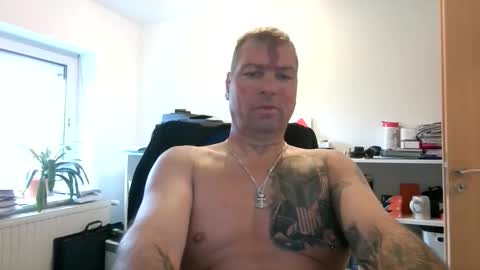 thomsen1478 online show from 05-11-26, 01:17