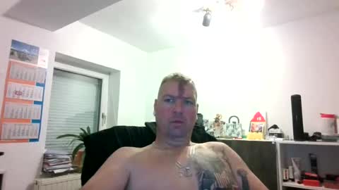 thomsen1478 online show from 06-19-26, 07:34