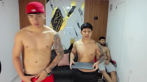 Snapshot of thomson_hot01 chatting on 10-04-25, 05:27 thomson_hot01 online show from 10-04-25, 05:27