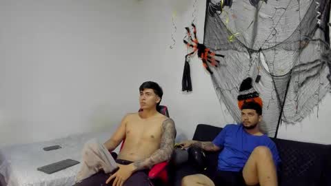 Snapshot of thomson_hot01 chatting on 10-19-25, 05:08 thomson_hot01 online show from 10-19-25, 05:08