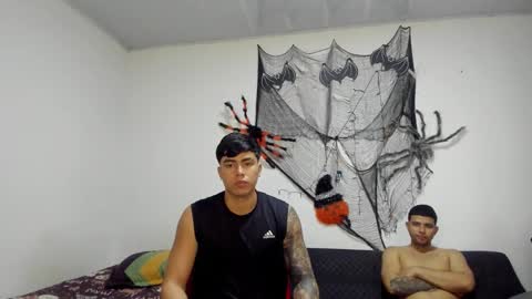 Snapshot of thomson_hot01 chatting on 10-26-25, 05:13 thomson_hot01 online show from 10-26-25, 05:13