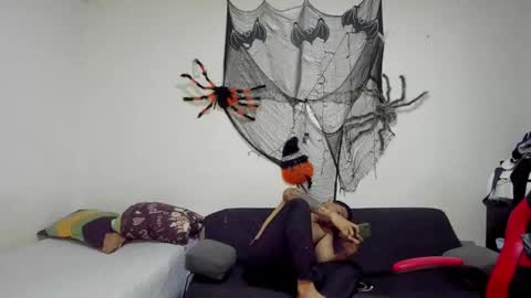 Snapshot of thomson_hot01 chatting on 10-28-25, 05:22 thomson_hot01 online show from 10-28-25, 05:22