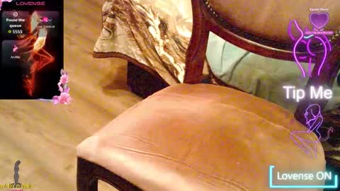 Snapshot of thongsandstockings chatting on 09-13-25, 10:20 Thongsandstocking online show from 09-13-25, 10:20