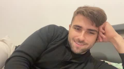 Snapshot of thony_grey chatting on 10-02-25, 08:05 Thony Grey online show from 10-02-25, 08:05