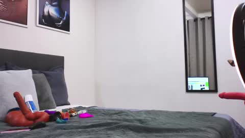 Snapshot of thor_dosson chatting on 12-16-24, 03:19 Thor Dosson online show from 12-16-24, 03:19