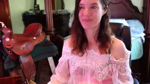 ThornburyRose online show from 09-26-25, 01:48