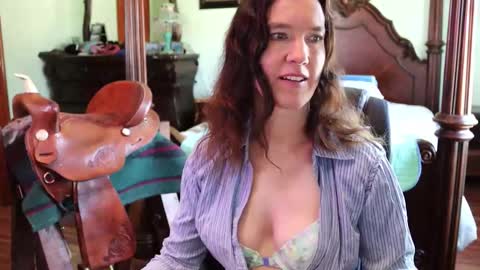 ThornburyRose online show from 03-23-26, 06:34