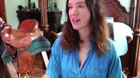 Snapshot of thornbury_rose chatting on 04-03-26, 05:22 ThornburyRose online show from 04-03-26, 05:22