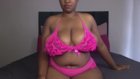 Snapshot of throatgoat2121 chatting on 01-31-25, 06:35 throatgoat2121 online show from 01-31-25, 06:35