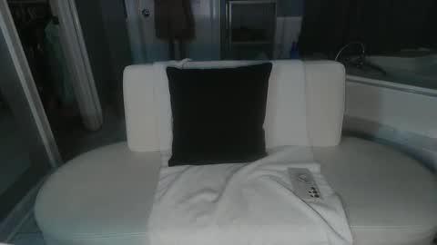 Snapshot of throatgoatidagaf chatting on 05-06-26, 06:30 Ida online show from 05-06-26, 06:30