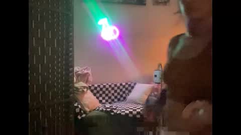 throatyygoat online show from 11-30-25, 02:37