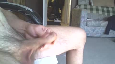 Snapshot of throbbing4u2nite chatting on 04-11-26, 02:43 throbbing4u2nite online show from 04-11-26, 02:43