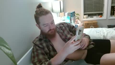 Snapshot of thtgngrgy chatting on 11-18-25, 05:23 thtgngrgy online show from 11-18-25, 05:23