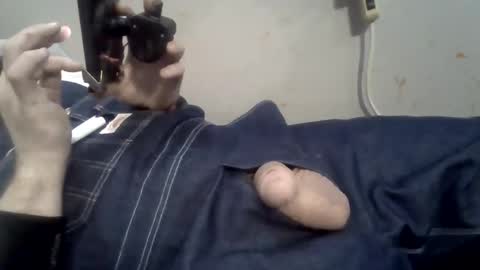 thunder8u42 online show from 10-18-25, 08:59