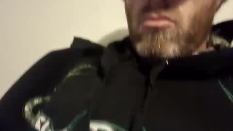 Snapshot of thuzi0n chatting on 10-24-25, 01:29 thuzi0n online show from 10-24-25, 01:29