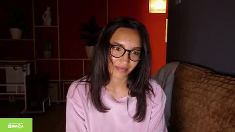 tia_j online show from 11-06-25, 05:47