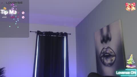 Tia Bella online show from 12-14-25, 08:13