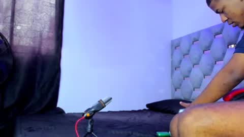 tiago_xxx_ online show from 09-30-25, 05:07