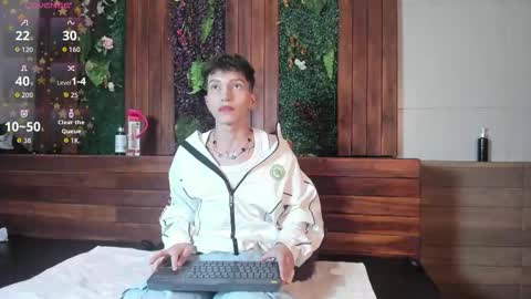 Tiam Muller online show from 01-18-26, 03:43