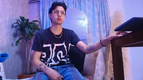   online show from 06-01-26, 04:14