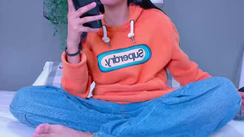 TIANA  online show from 09-18-25, 07:49