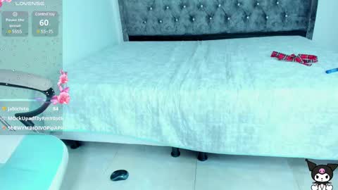 Snapshot of tiana_glowxxx chatting on 01-22-25, 10:05 Tiana online show from 01-22-25, 10:05