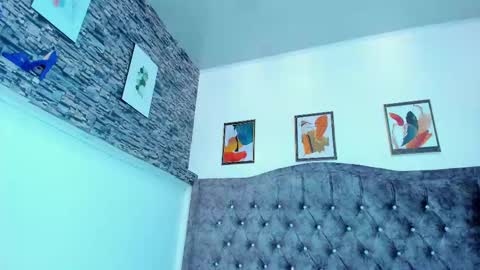 Snapshot of tiana_glowxxx chatting on 03-03-25, 10:10 Tiana online show from 03-03-25, 10:10