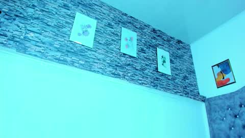 Snapshot of tiana_glowxxx chatting on 03-08-25, 12:00 Tiana online show from 03-08-25, 12:00