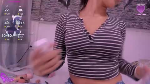 Snapshot of tiana_glowxxx chatting on 10-21-25, 12:17 Tiana online show from 10-21-25, 12:17