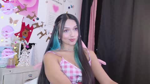 Snapshot of tianale chatting on 01-21-25, 01:39 Tiana Le online show from 01-21-25, 01:39