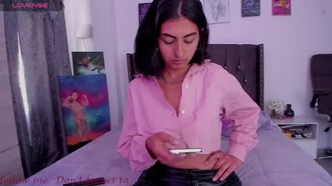 Tiana online show from 02-08-25, 02:49