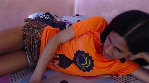 Snapshot of tianiiss_sweet chatting on 02-21-26, 06:09 Tiana online show from 02-21-26, 06:09