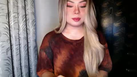 arianna tiara online show from 12-18-25, 02:01