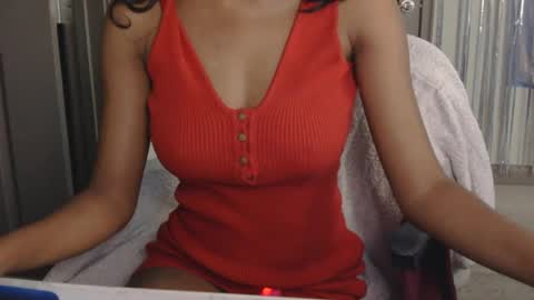 Snapshot of tiaradarling chatting on 09-30-25, 07:35 Tiara online show from 09-30-25, 07:35