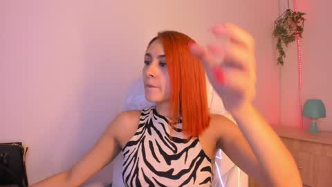 Snapshot of tiarha_ chatting on 12-15-24, 04:29 Tiarha online show from 12-15-24, 04:29