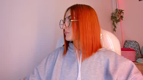 Snapshot of tiarha_ chatting on 12-16-24, 04:34 Tiarha online show from 12-16-24, 04:34