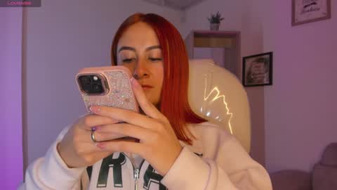 Snapshot of tiarha_ chatting on 01-23-25, 06:39 Tiarha online show from 01-23-25, 06:39