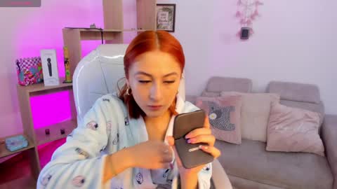 Snapshot of tiarha_ chatting on 01-26-25, 04:41 Tiarha online show from 01-26-25, 04:41