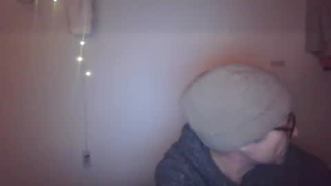 Snapshot of tiddles12345 chatting on 12-17-25, 12:16 tiddles12345 online show from 12-17-25, 12:16