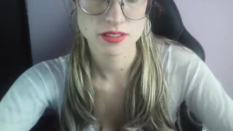 Tifanny online show from 03-09-25, 03:27