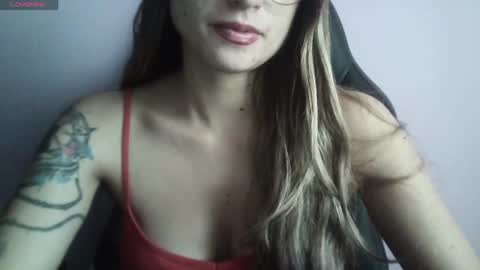 Snapshot of tifanny_a chatting on 04-27-26, 09:57 Tifanny online show from 04-27-26, 09:57