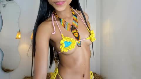 Snapshot of tifanny_eve chatting on 03-05-25, 06:23 Dani online show from 03-05-25, 06:23