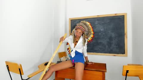 Snapshot of tifanny_eve chatting on 03-08-25, 04:06 Dani online show from 03-08-25, 04:06