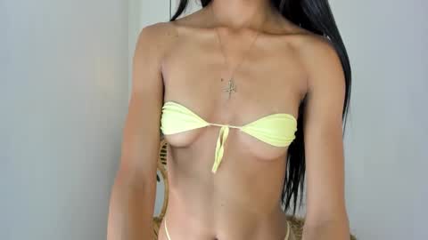 Snapshot of tifanny_eve chatting on 02-01-26, 12:26 Dani online show from 02-01-26, 12:26