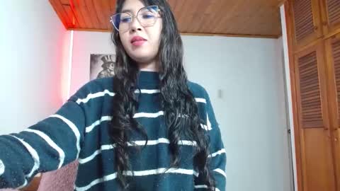 Tifanny online show from 11-25-25, 03:34