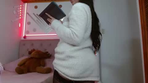 Tifanny online show from 03-20-26, 05:56