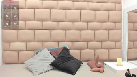 Snapshot of tifannyrosen chatting on 04-20-26, 11:46 Tifanny online show from 04-20-26, 11:46