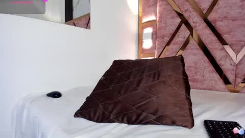 Tifanny online show from 03-11-25, 06:30