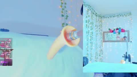 Snapshot of tiffanny_love_ chatting on 09-21-25, 08:38 Tiffanny online show from 09-21-25, 08:38